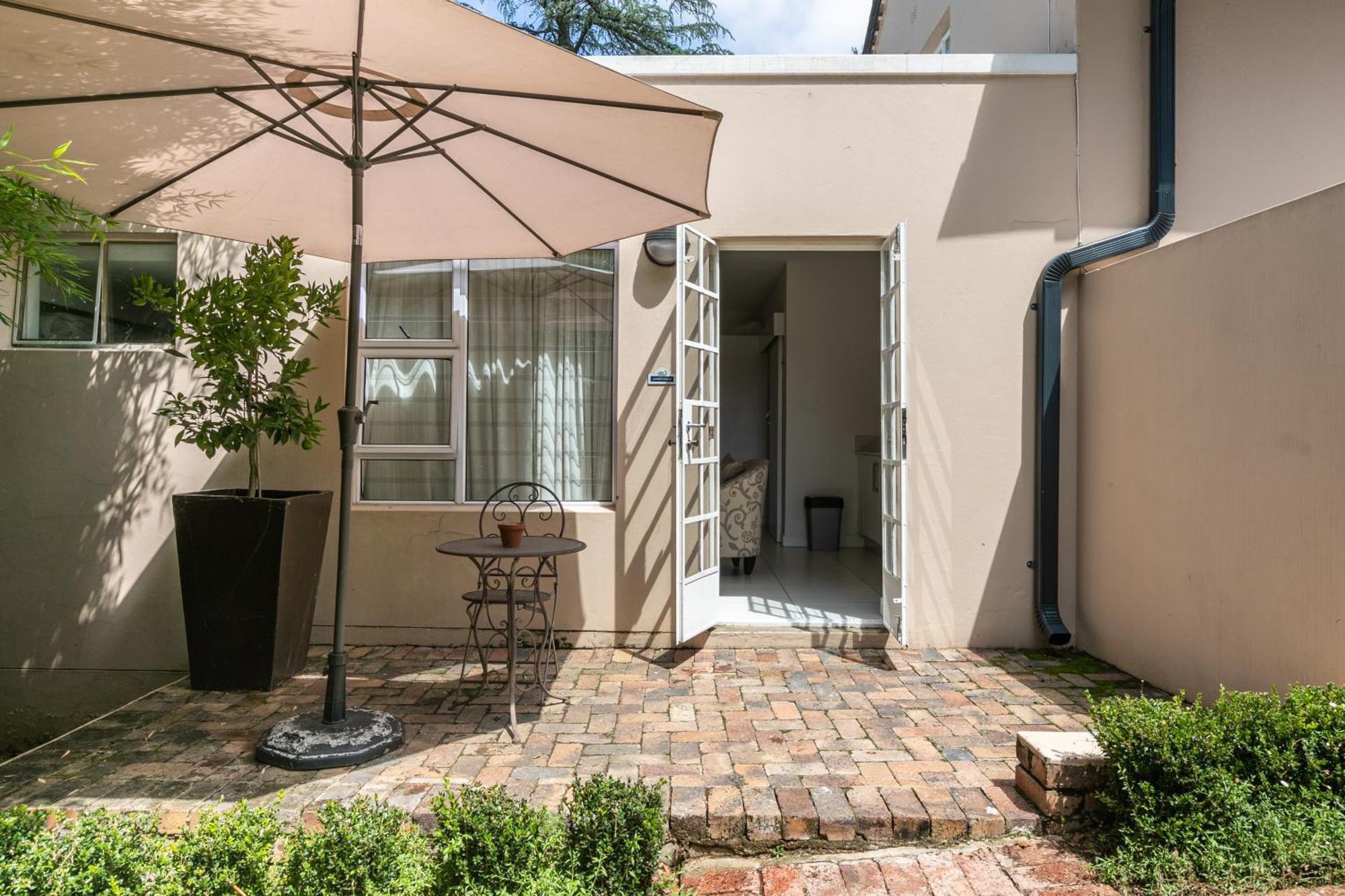 Emmarentia Guest House Johannesburg Exterior photo